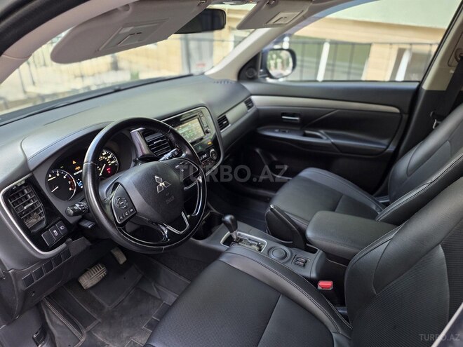 Mitsubishi Outlander 2016, 113,298 km - 2.4 l - Bakı