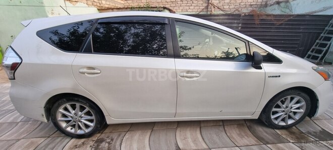 Toyota Prius V 2012, 190,000 km - 1.8 l - Bakı