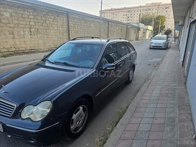 Mercedes C 220 2003, 280,000 km - 2.1 l - Sumqayıt