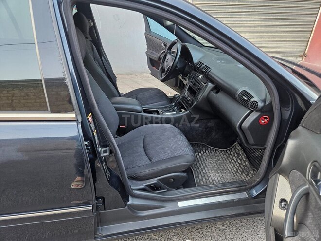 Mercedes C 220 2003, 280,000 km - 2.1 l - Sumqayıt