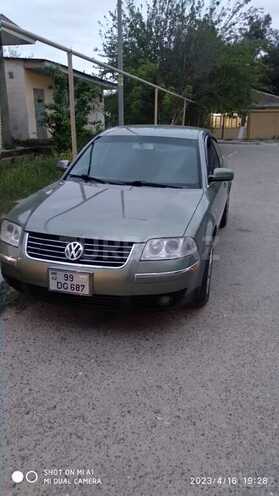 Volkswagen Passat 2001, 300,000 km - 1.8 l - Şirvan