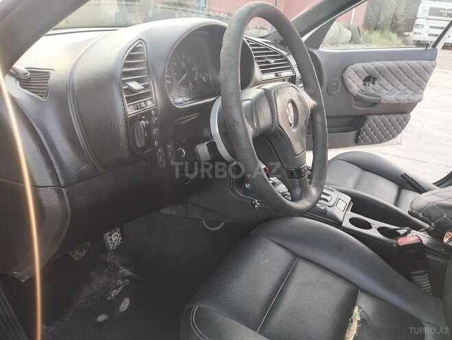 BMW 320 1998, 300,000 km - 2.0 л - Şirvan