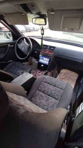 Mercedes C 220 1999, 355,844 km - 2.2 л - Bakı