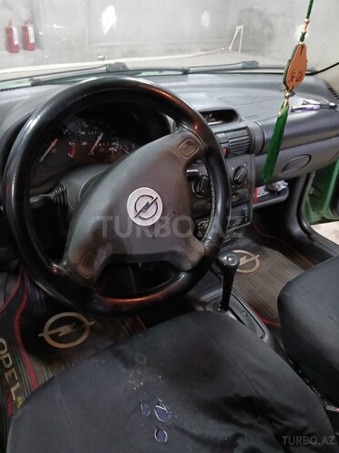 Opel Corsa 1998, 235,000 km - 1.2 l - Gəncə