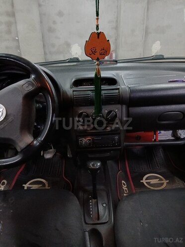 Opel Corsa 1998, 235,000 km - 1.2 l - Gəncə