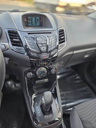 Ford Fiesta 2014, 28,000 km - 1.6 l - Bakı