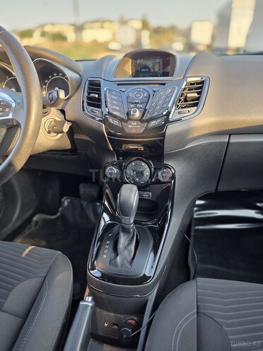 Ford Fiesta 2014, 28,000 km - 1.6 l - Bakı