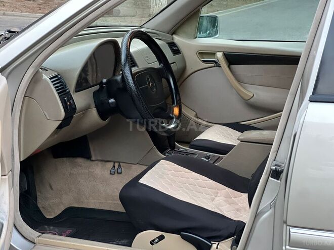 Mercedes C 220 1998, 324,000 km - 2.2 l - Sumqayıt