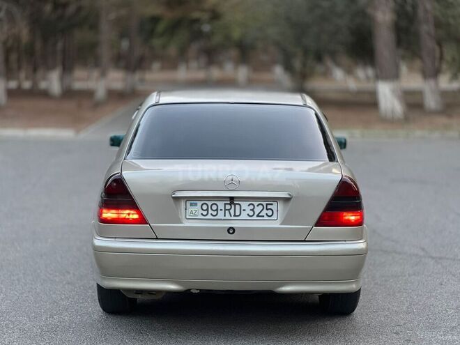 Mercedes C 220 1998, 324,000 km - 2.2 l - Sumqayıt