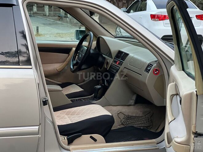 Mercedes C 220 1998, 324,000 km - 2.2 l - Sumqayıt
