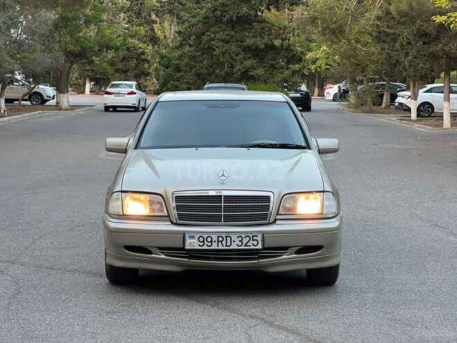 Mercedes C 220 1998, 324,000 km - 2.2 l - Sumqayıt