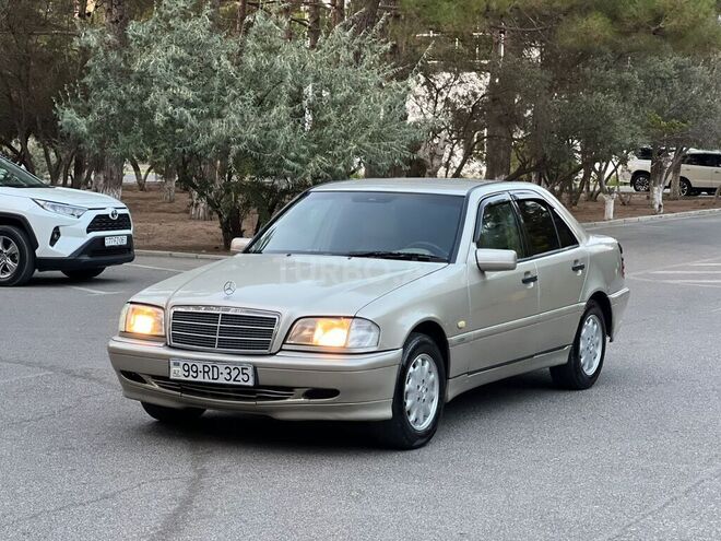Mercedes C 220 1998, 324,000 km - 2.2 l - Sumqayıt