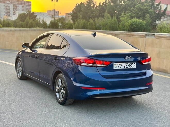 Hyundai Elantra 2017, 82,800 km - 2.0 l - Bakı