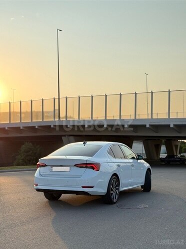 Skoda Octavia 2023, 42,000 km - 1.6 л - Bakı