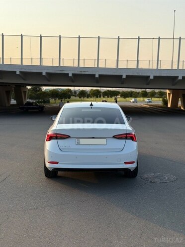 Skoda Octavia 2023, 42,000 km - 1.6 л - Bakı