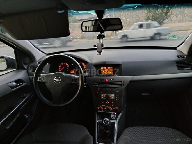 Opel Astra 2004, 372,000 km - 1.4 l - Göyçay