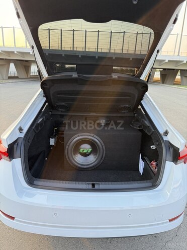 Skoda Octavia 2023, 42,000 km - 1.6 л - Bakı