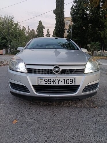 Opel Astra 2004, 372,000 km - 1.4 l - Göyçay