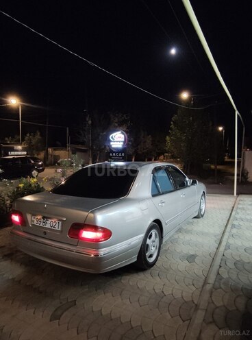 Mercedes E 240 1999, 350,000 km - 2.6 л - Bakı
