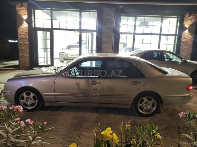 Mercedes E 240 1999, 350,000 km - 2.6 л - Bakı