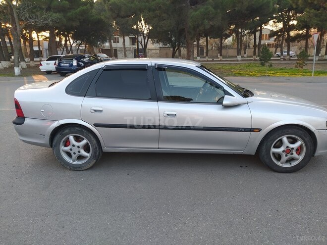 Opel Vectra 1996, 276,000 km - 2.0 l - Sumqayıt
