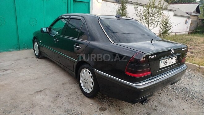 Mercedes C 220 2000, 45,680 km - 2.2 l - Sabirabad