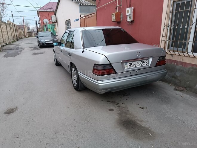 Mercedes E 250 1994, 458,231 km - 2.5 l - Bakı