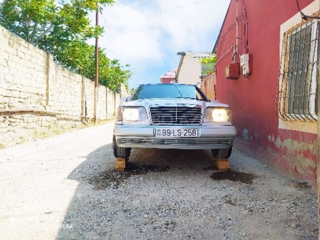 Mercedes E 250 1994, 458,231 km - 2.5 l - Bakı