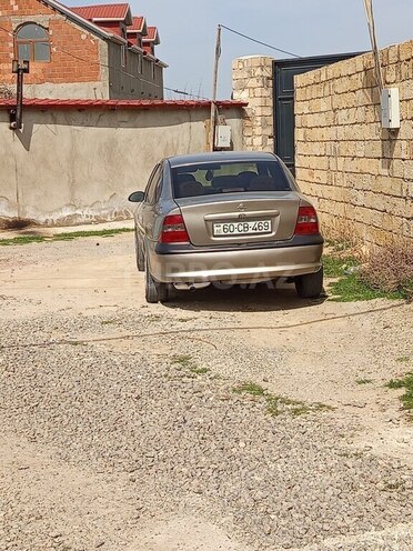 Opel Vectra 1996, 132,043 km - 1.6 l - Sumqayıt
