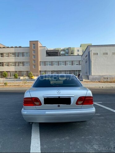 Mercedes E 230 1997, 381,000 km - 2.3 l - Bakı