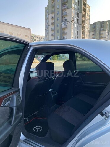 Mercedes E 230 1997, 381,000 km - 2.3 l - Bakı
