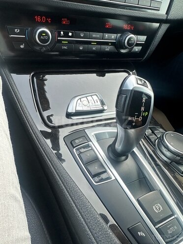 BMW 528 2015, 180,000 km - 2.0 l - Bakı