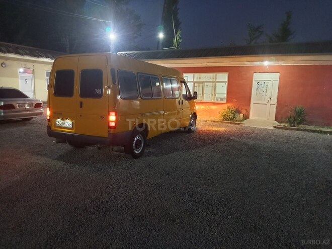 Ford Transit 1995, 140,000 km - 2.5 l - Salyan