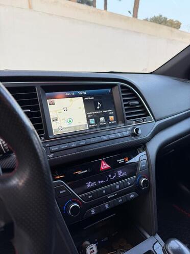 Hyundai Elantra 2018, 83,000 km - 1.6 л - Bakı