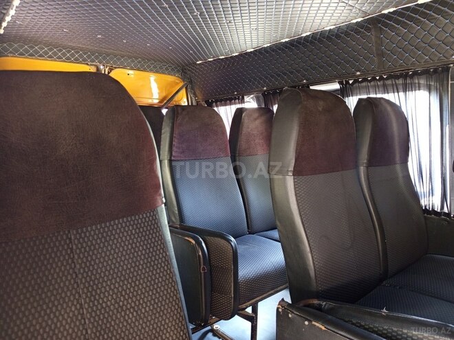 Ford Transit 1995, 140,000 km - 2.5 l - Salyan
