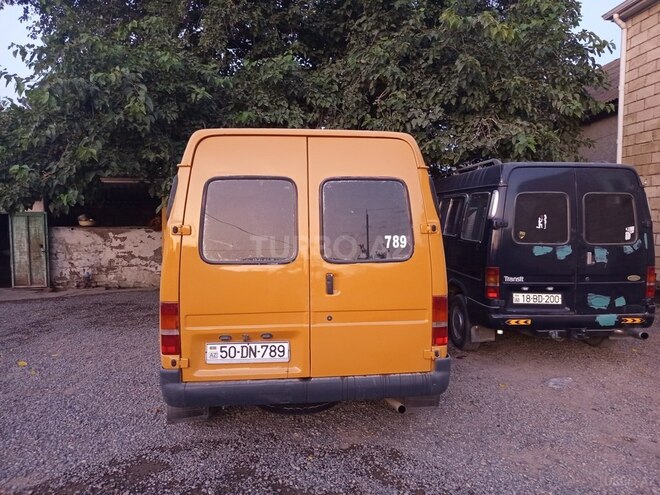 Ford Transit 1995, 140,000 km - 2.5 l - Salyan