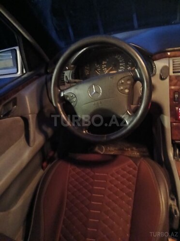 Mercedes E 240 1998, 256,000 km - 2.4 l - Bakı