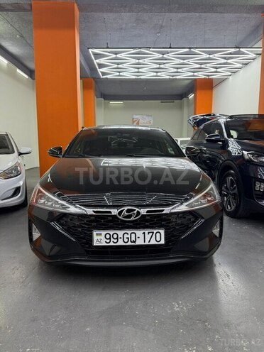 Hyundai Elantra 2018, 99,000 km - 1.6 l - Bakı