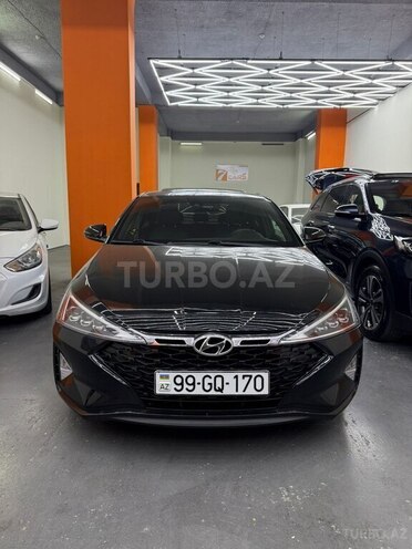 Hyundai Elantra 2018, 99,000 km - 1.6 l - Bakı