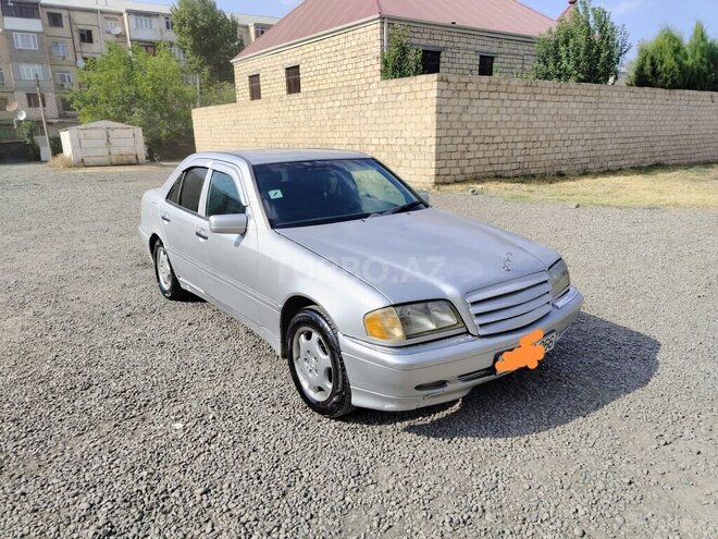Mercedes C 220 1995, 451,652 km - 2.2 l - Gəncə