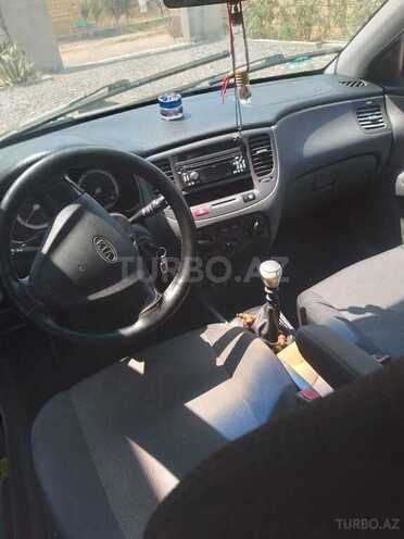 Kia Rio 2005, 229,000 km - 1.4 l - Şirvan