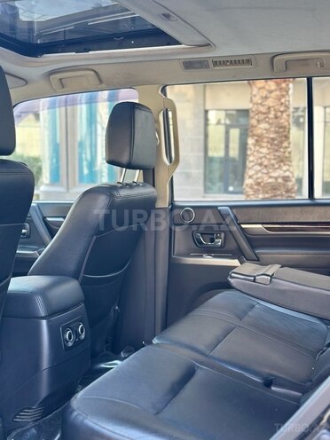 Mitsubishi Pajero 2013, 145,000 km - 3.8 l - Bakı