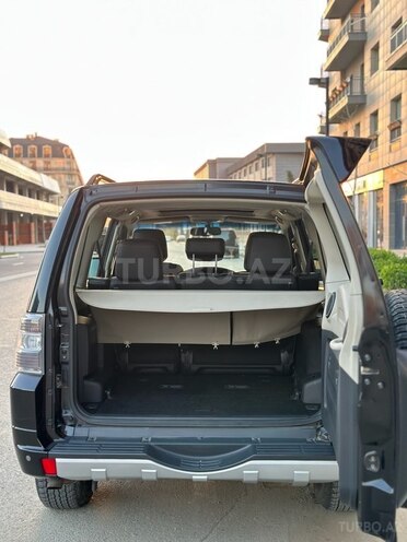 Mitsubishi Pajero 2013, 145,000 km - 3.8 l - Bakı