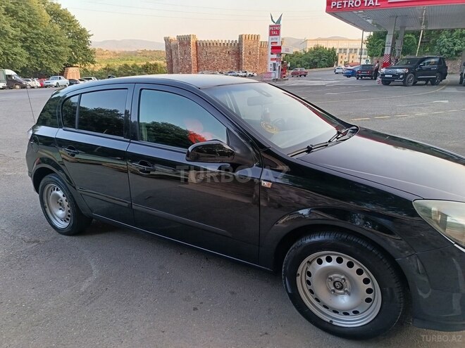 Opel Astra 2005, 266,459 km - 1.4 l - Tovuz