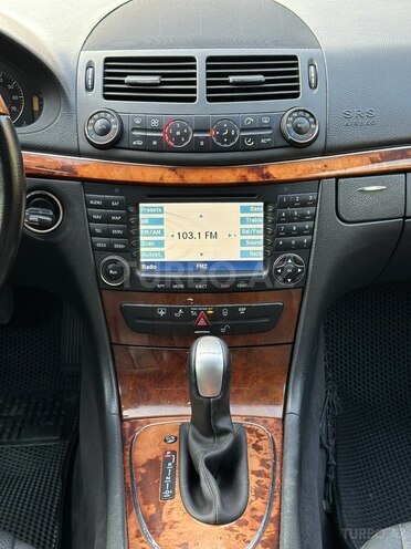 Mercedes E 320 2004, 355,200 km - 3.2 l - Bakı