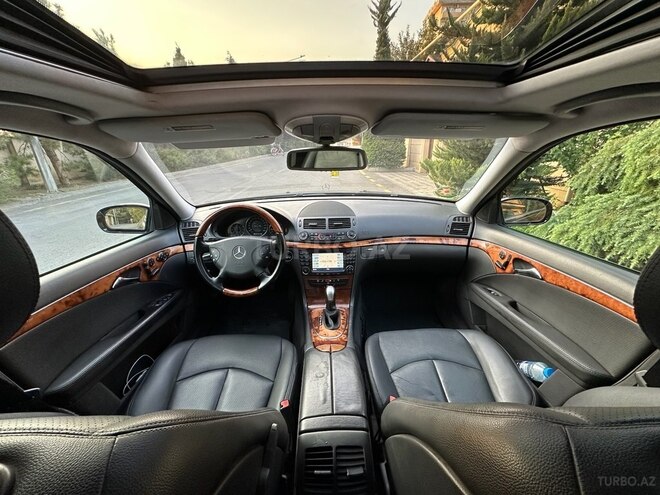 Mercedes E 320 2004, 355,200 km - 3.2 l - Bakı
