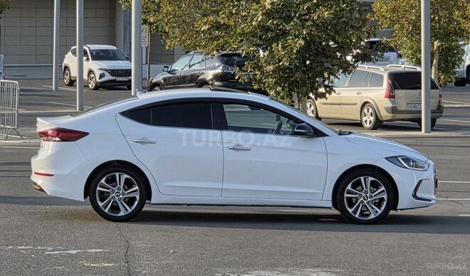 Hyundai Elantra 2017, 255,000 km - 1.6 л - Bakı