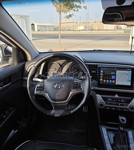 Hyundai Elantra 2017, 255,000 km - 1.6 л - Bakı