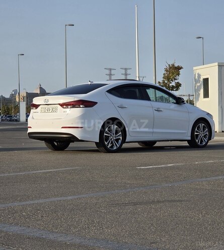 Hyundai Elantra 2017, 255,000 km - 1.6 л - Bakı