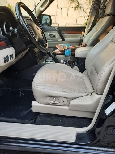 Mitsubishi Pajero 2008, 211,000 km - 3.0 л - Bakı